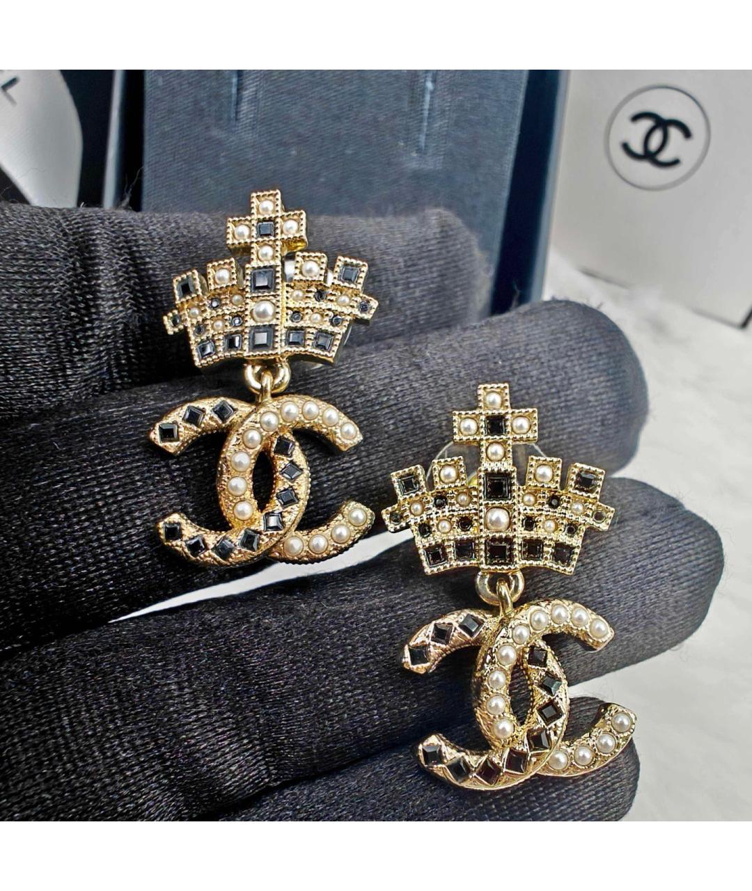 CHANEL Золотые металлические серьги, фото 3