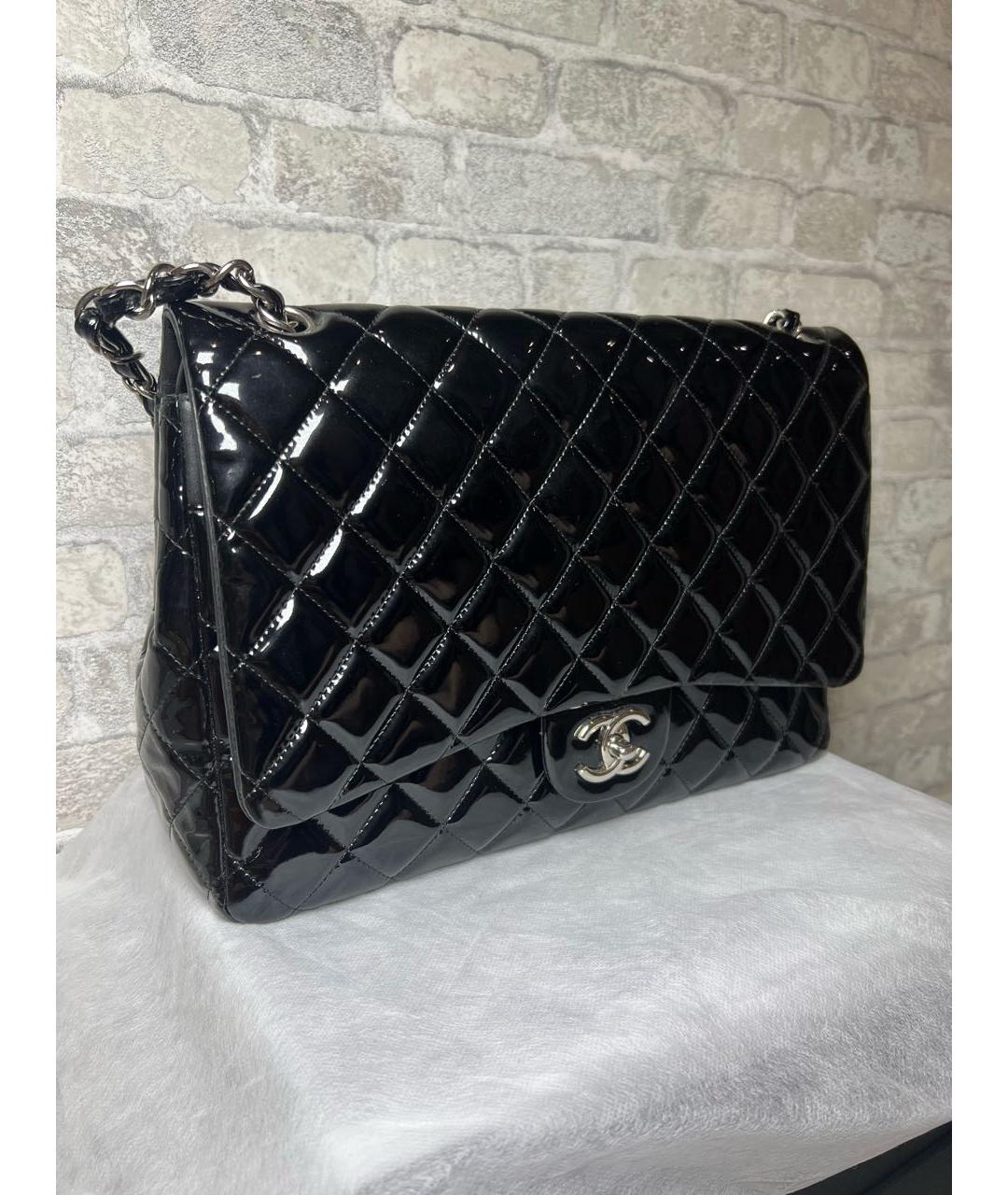 CHANEL Черная сумка через плечо из лакированной кожи, фото 2