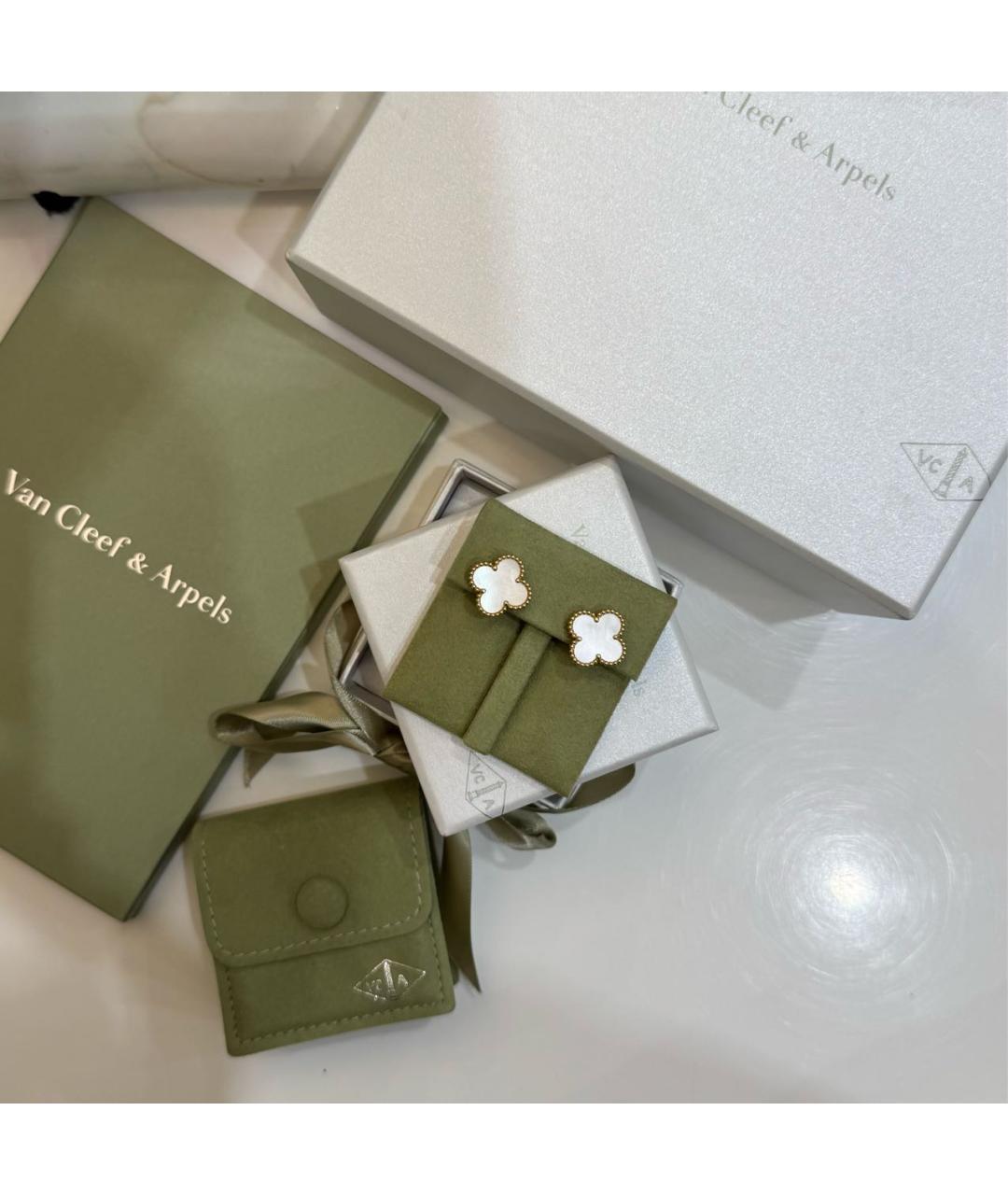 VAN CLEEF & ARPELS Белые серьги из желтого золота, фото 3