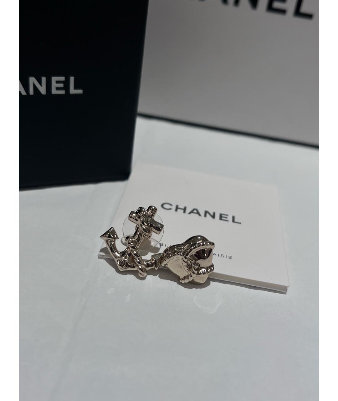 CHANEL Золотые металлические серьги, фото 3