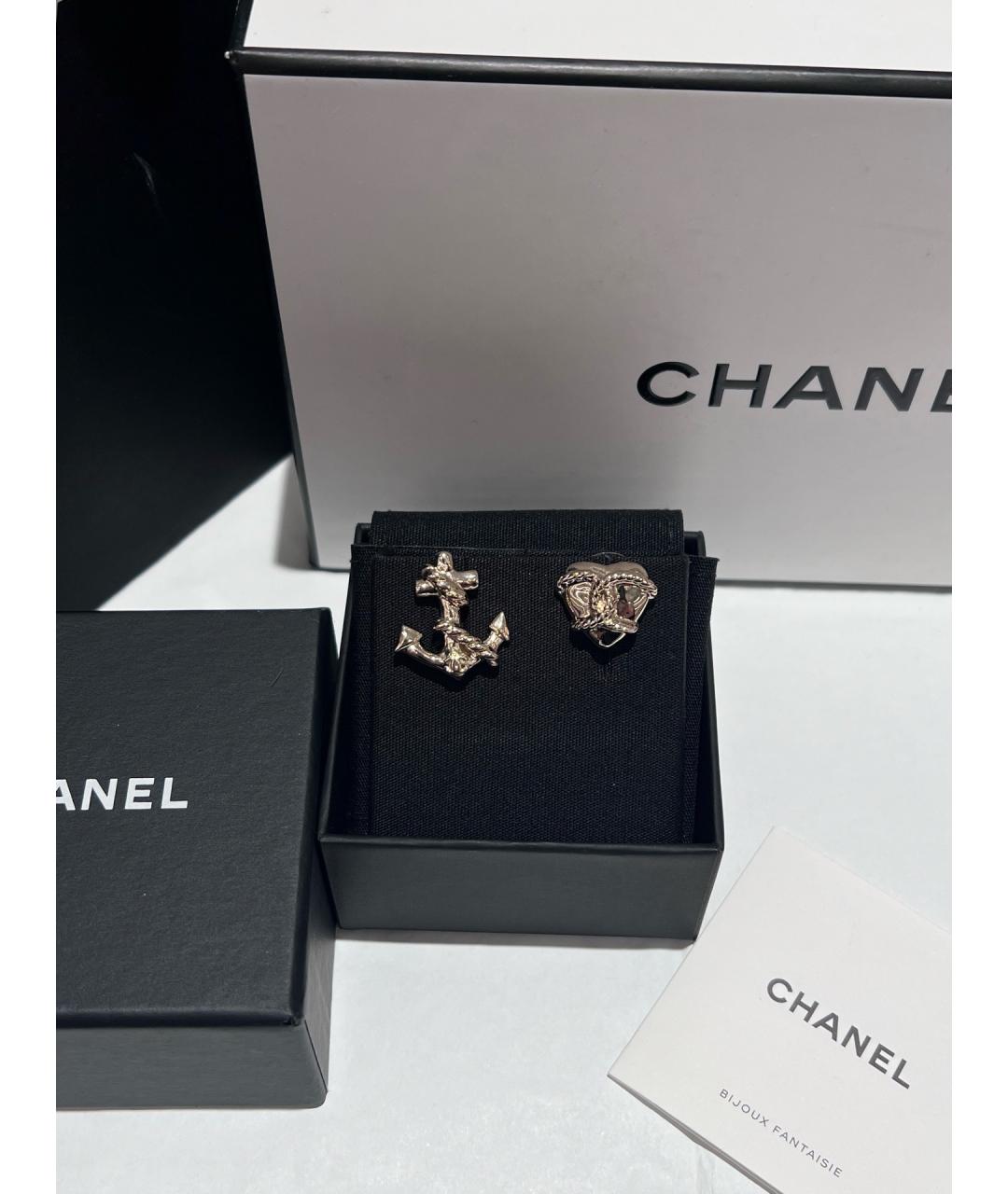 CHANEL Золотые металлические серьги, фото 2