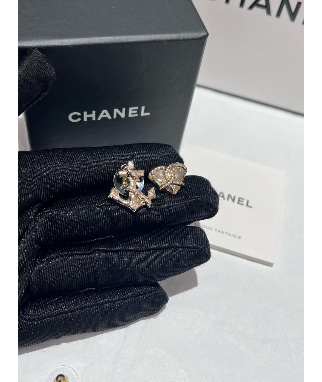 CHANEL Золотые металлические серьги, фото 4