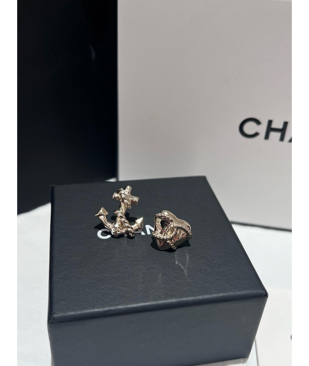 CHANEL Золотые металлические серьги, фото 5