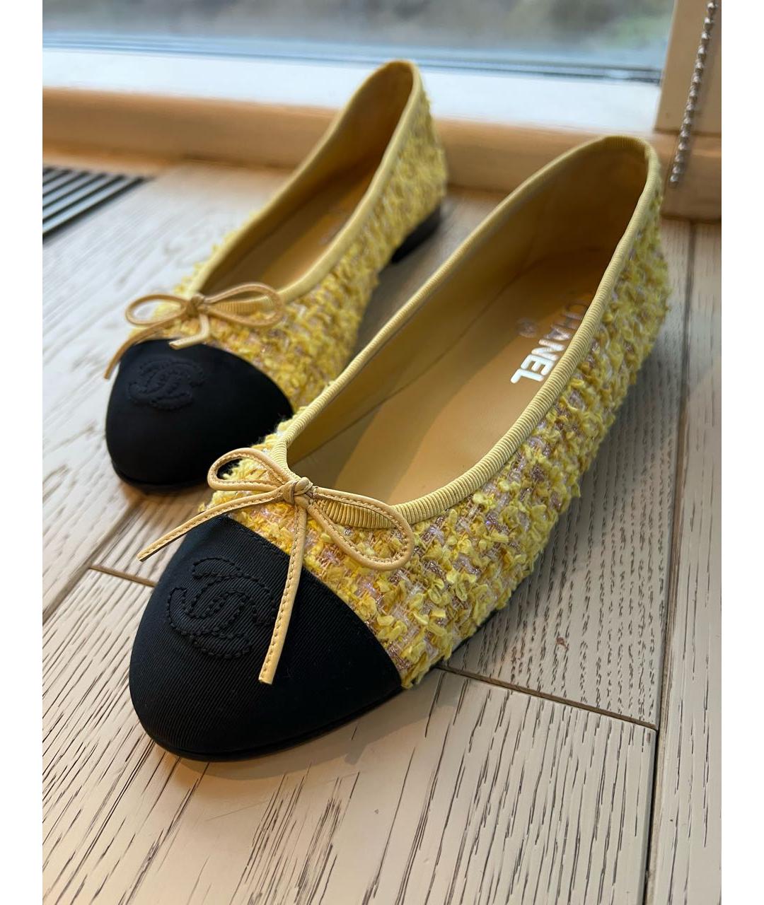 CHANEL Желтые текстильные балетки, фото 2