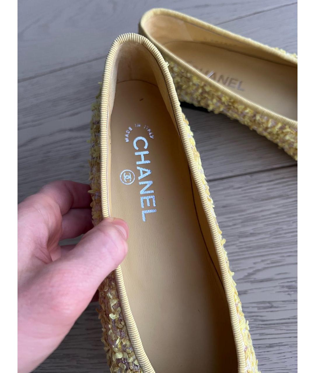 CHANEL Желтые текстильные балетки, фото 5