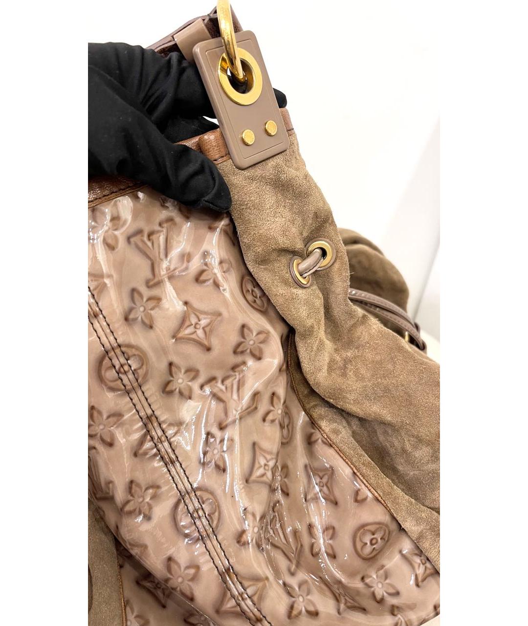 LOUIS VUITTON Коричневая замшевая сумка с короткими ручками, фото 5