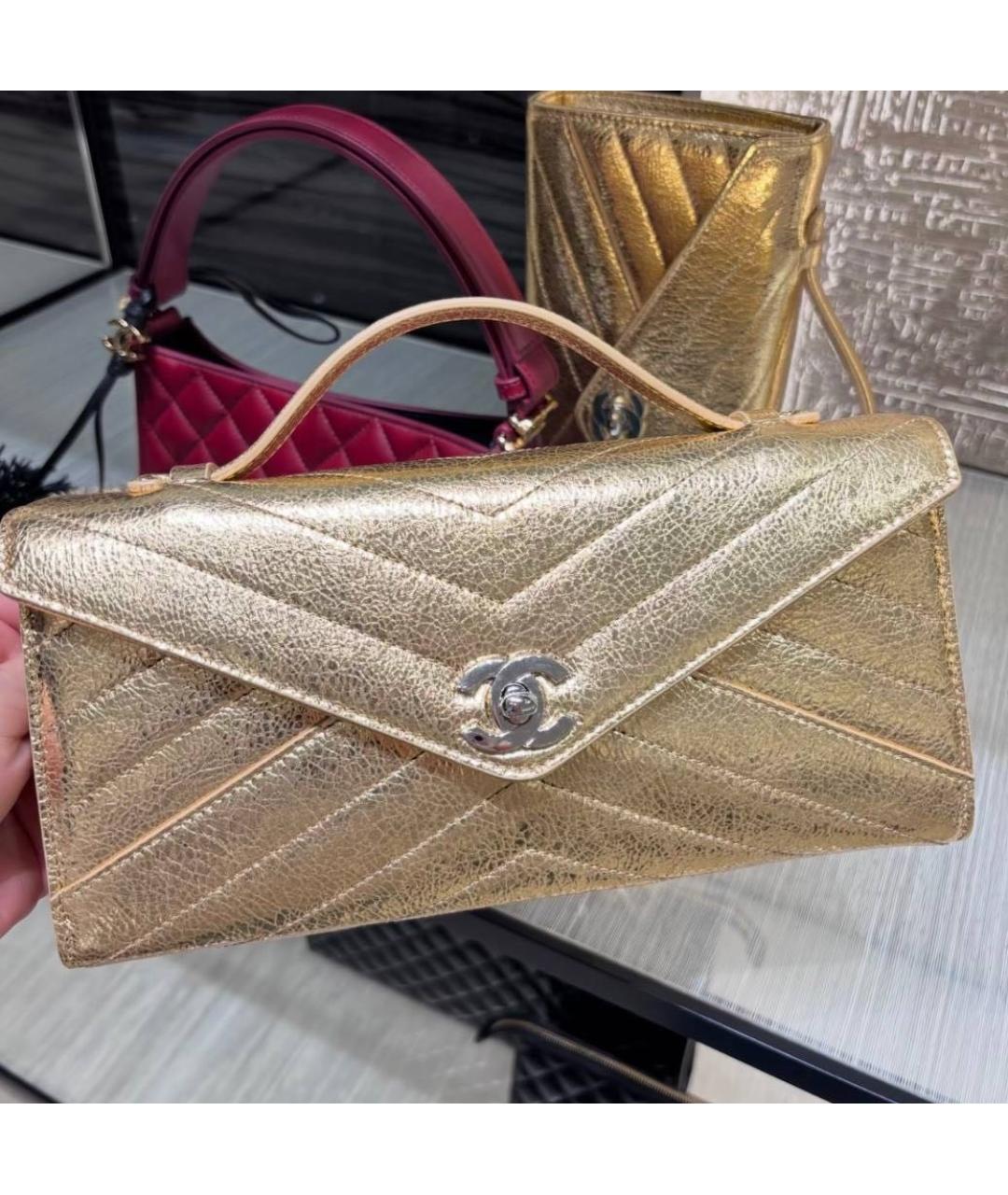 CHANEL Золотая кожаная сумка с короткими ручками, фото 3
