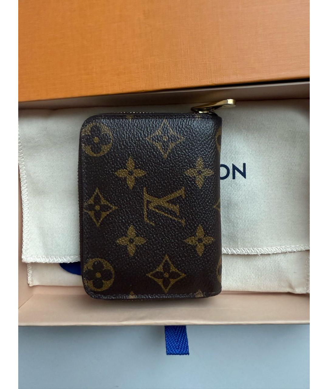 LOUIS VUITTON Коричневый кошелек, фото 3
