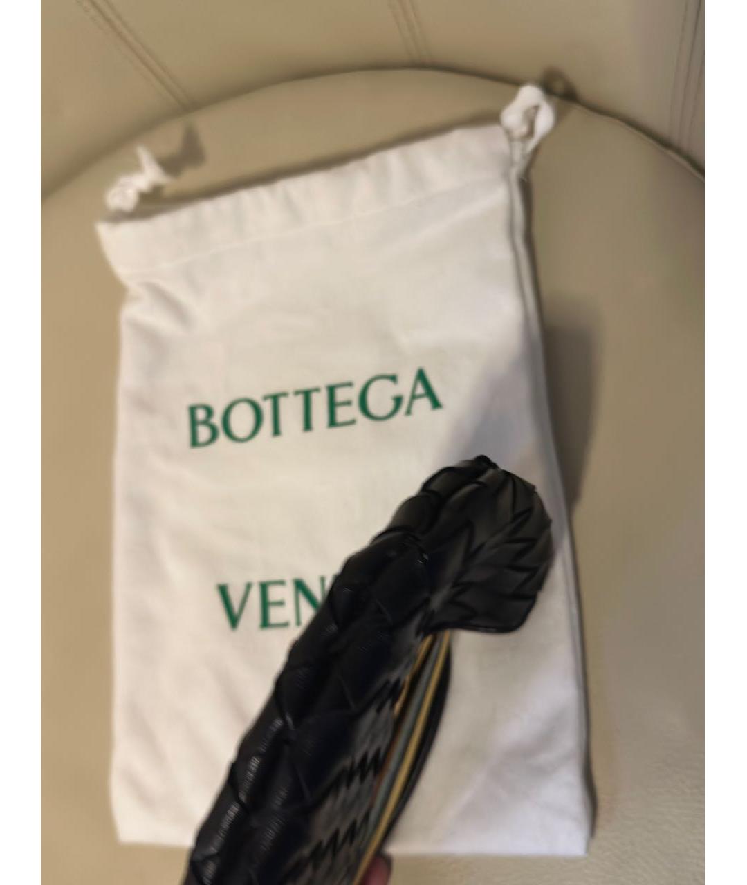 BOTTEGA VENETA Черная кожаная сумка с короткими ручками, фото 4