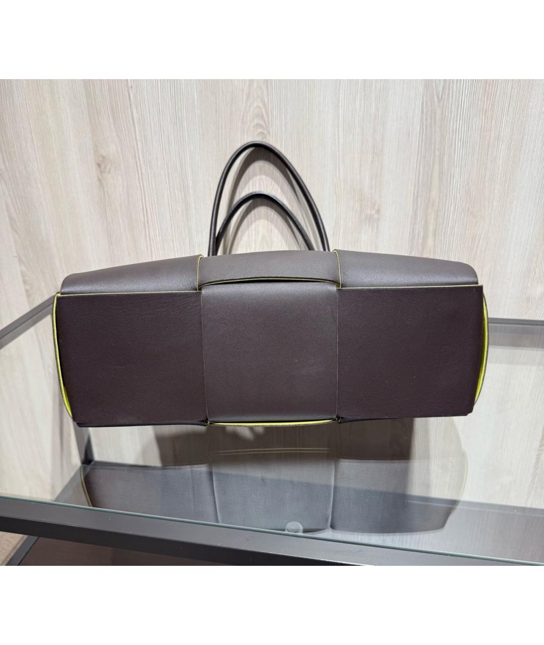 BOTTEGA VENETA Коричневая кожаная сумка тоут, фото 5