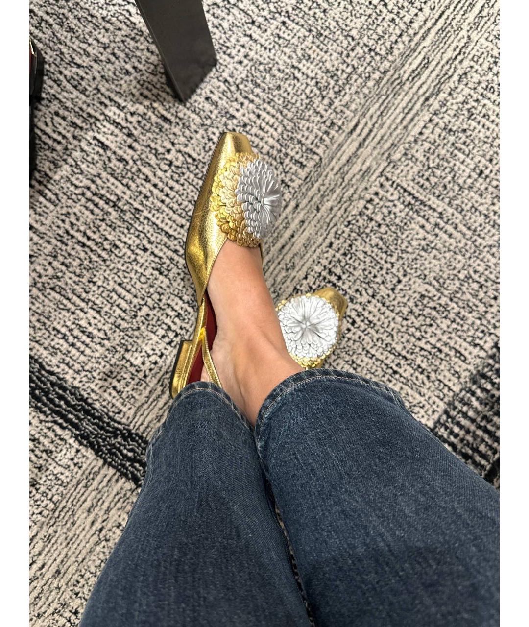 CHANEL Золотые кожаные туфли, фото 3
