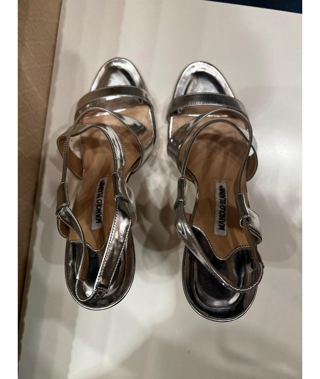 MANOLO BLAHNIK Серебряные кожаные босоножки, фото 2