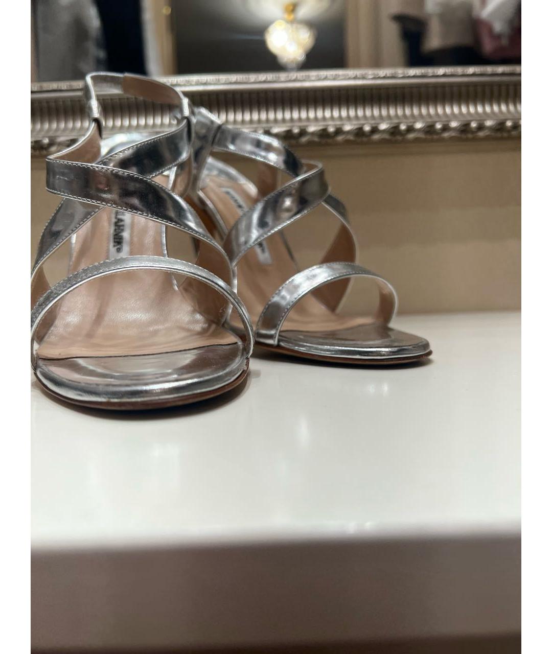 MANOLO BLAHNIK Серебряные кожаные босоножки, фото 6