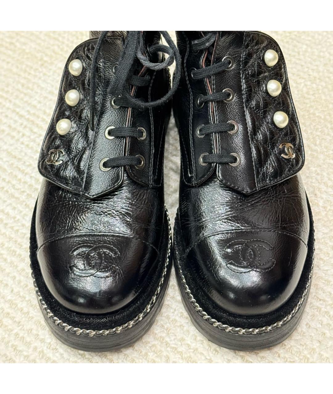 CHANEL Черные ботинки из лакированной кожи, фото 6