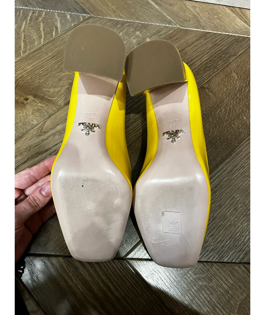 PRADA Желтые туфли из лакированной кожи, фото 5