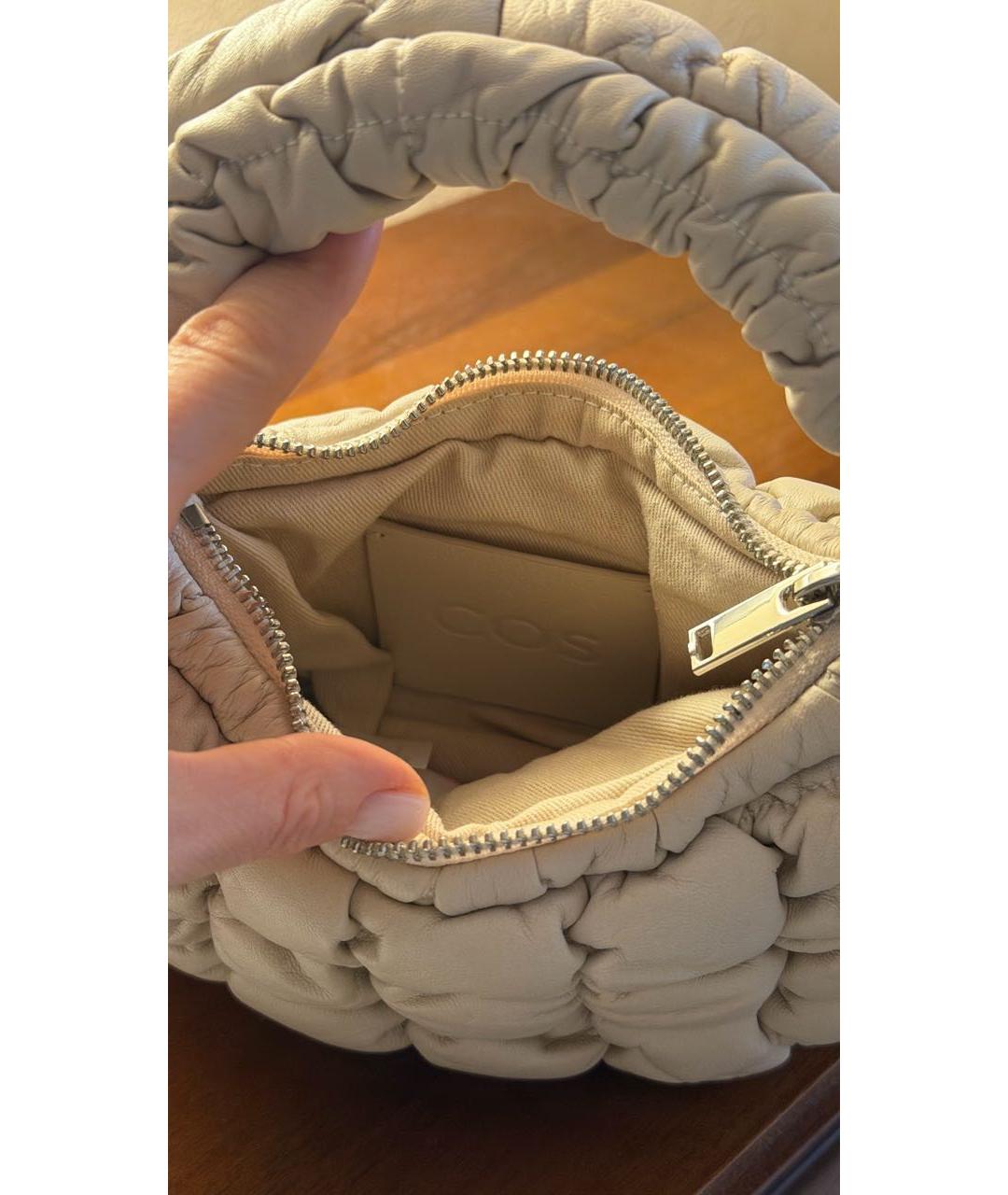 COS Бежевая кожаная сумка с короткими ручками, фото 4