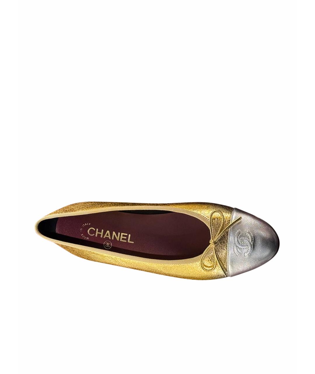 CHANEL Золотые кожаные балетки, фото 1