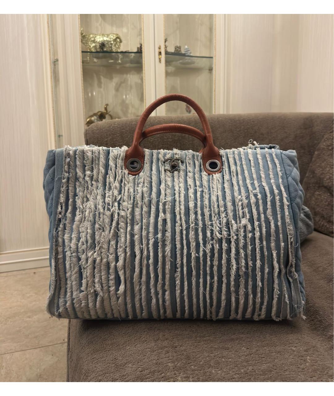 CHANEL Голубая деним сумка тоут, фото 5