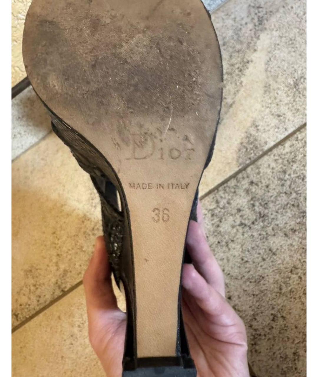 CHRISTIAN DIOR Черные босоножки из лакированной кожи, фото 4
