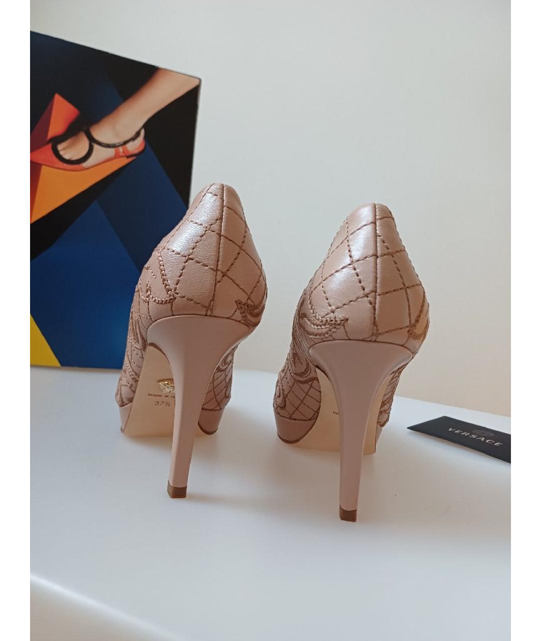VERSACE Бежевые кожаные туфли, фото 7