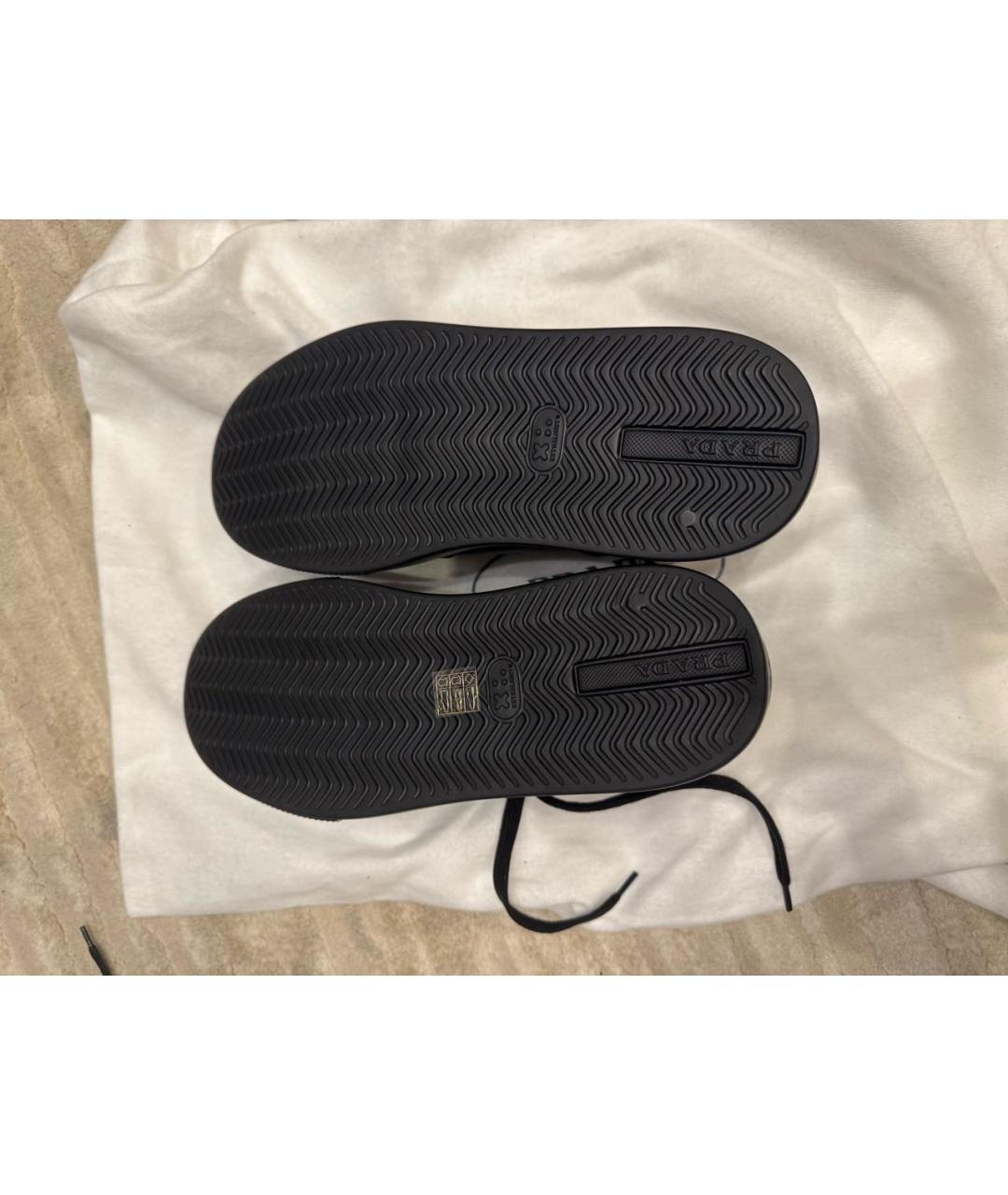 PRADA Черные кожаные низкие кроссовки / кеды, фото 3