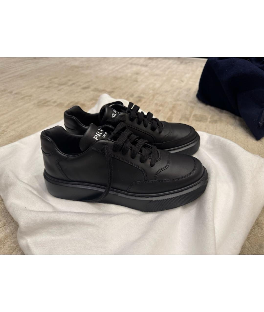 PRADA Черные кожаные низкие кроссовки / кеды, фото 6