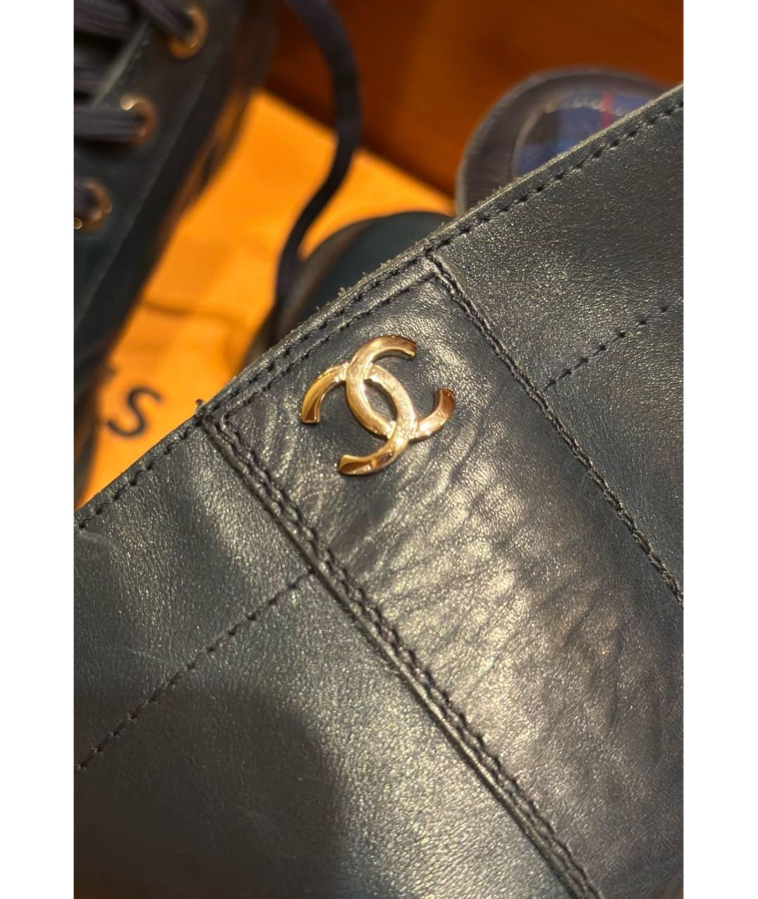 CHANEL Темно-синие кожаные ботинки, фото 6