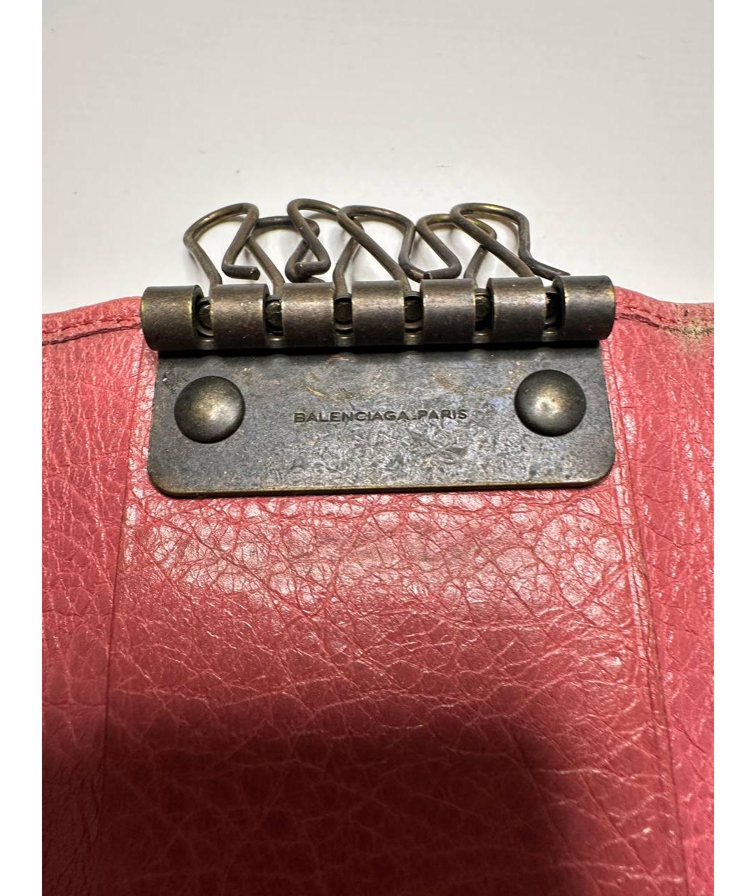 BALENCIAGA Коралловая ключница, фото 5