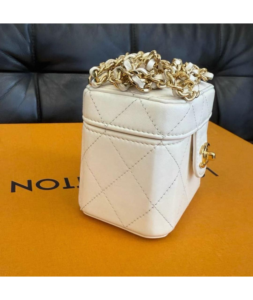 CHANEL Бежевая кожаная сумка через плечо, фото 3