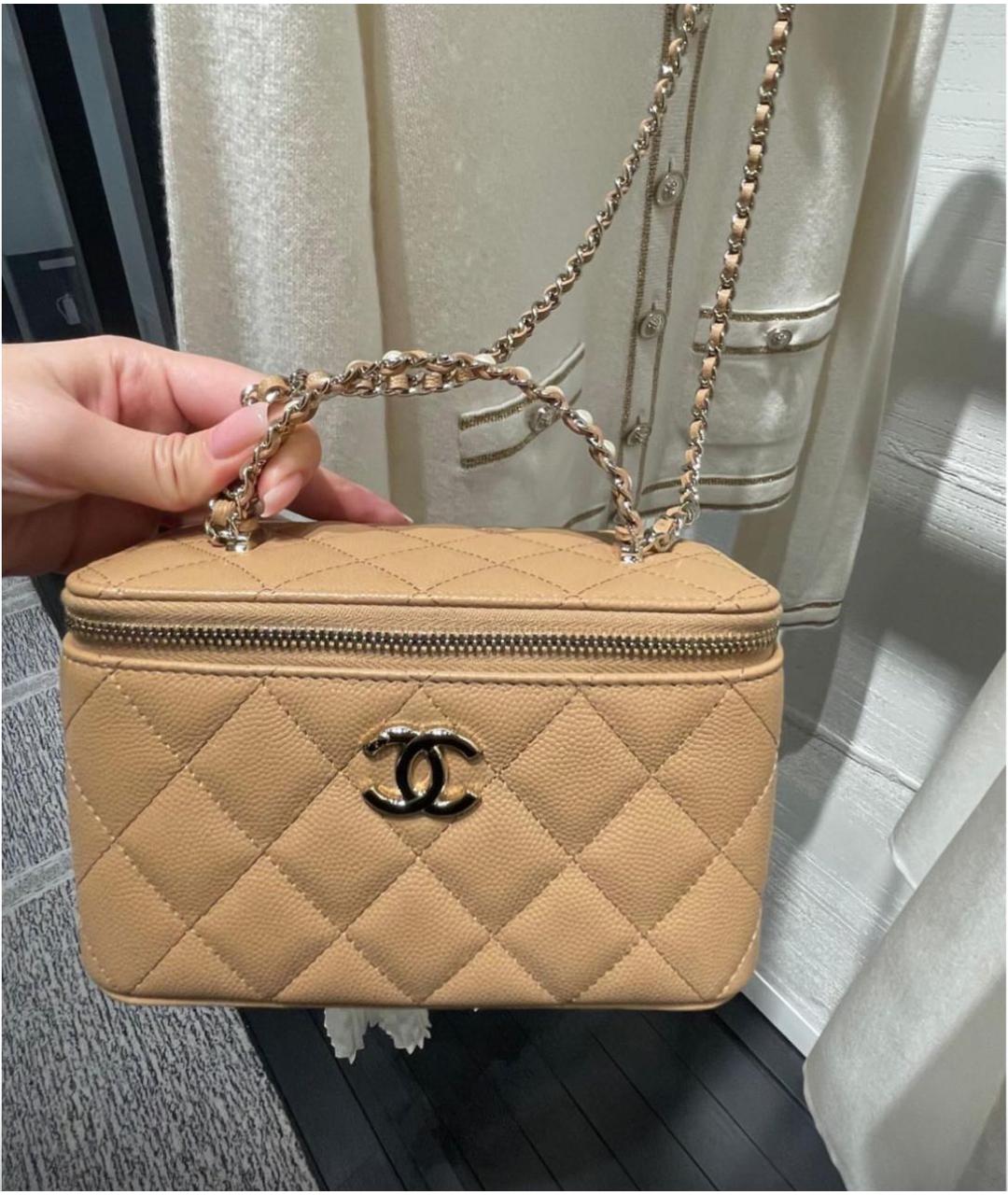 CHANEL Бежевая кожаная сумка через плечо, фото 3