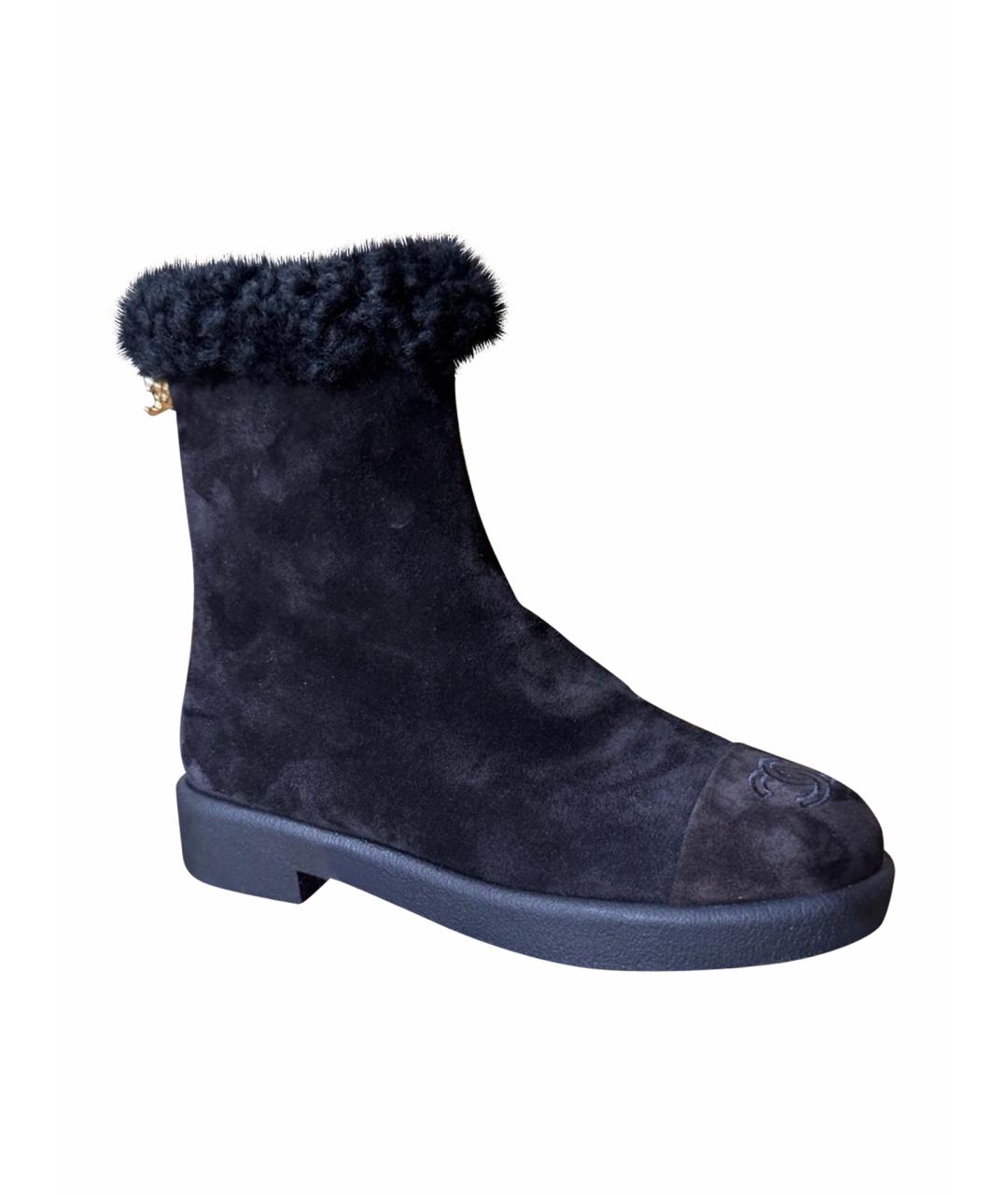 CHANEL Черные замшевые сапоги, фото 1