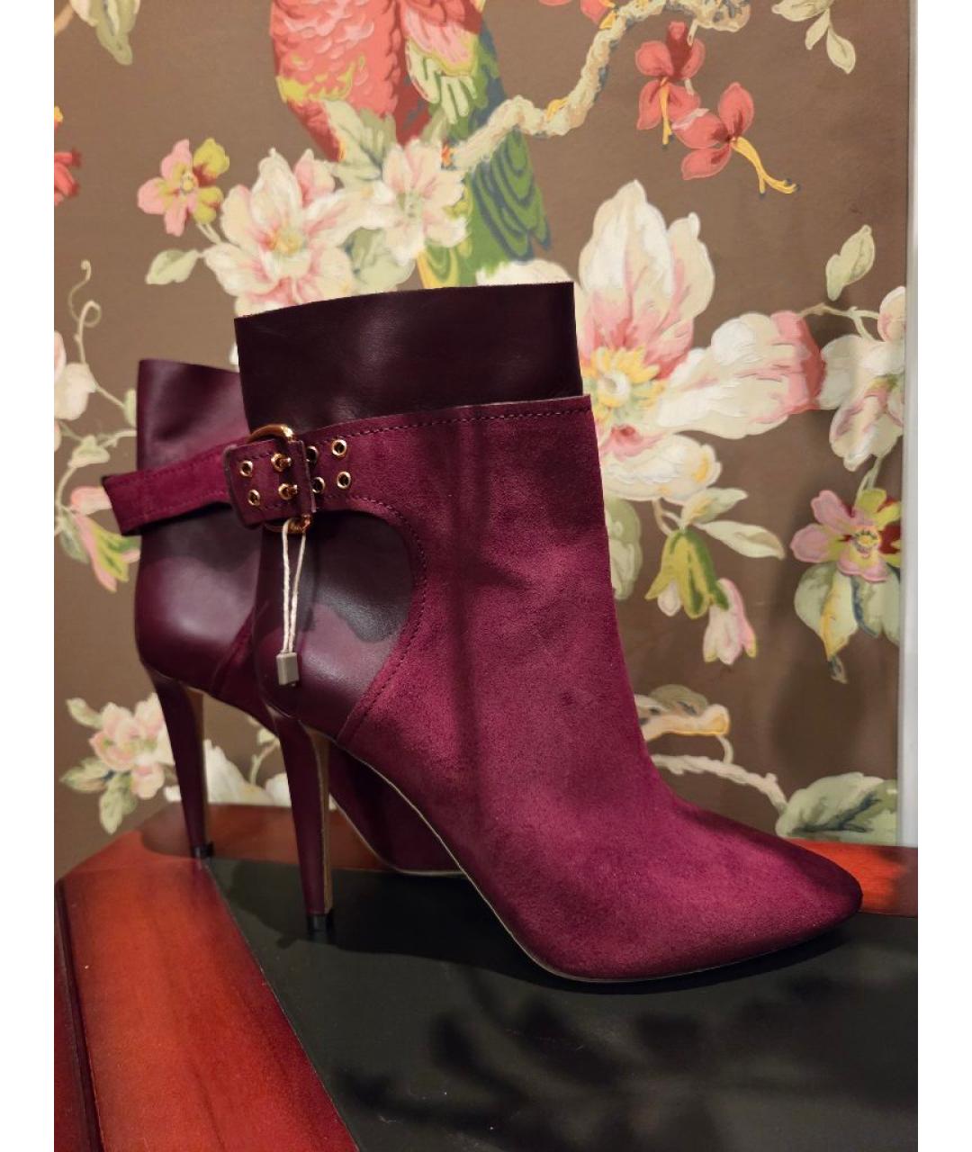 JIMMY CHOO Бордовые замшевые ботильоны, фото 2