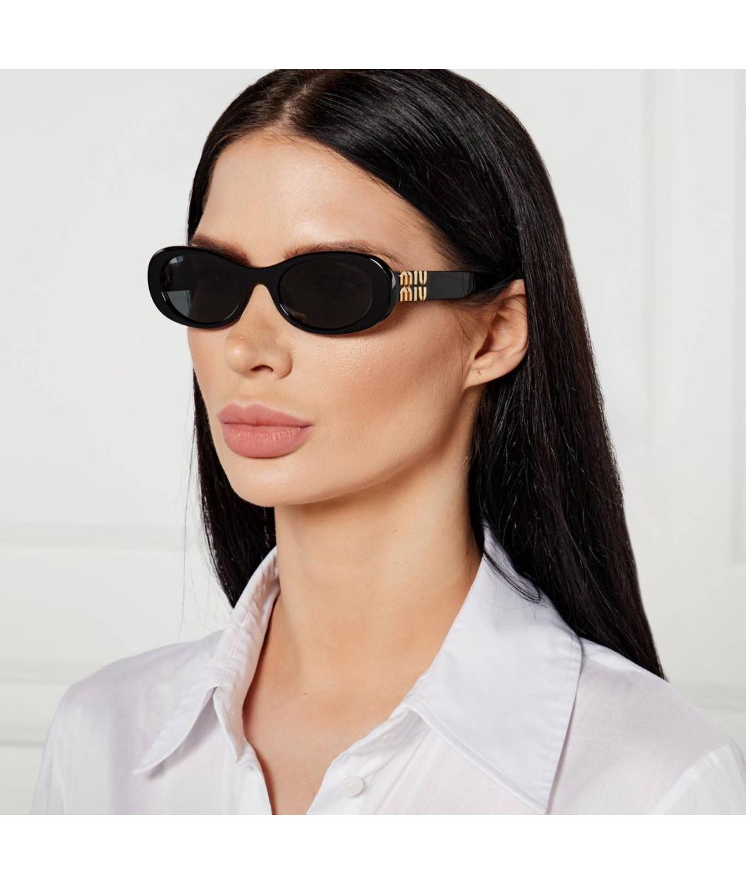 MIU MIU Черные пластиковые солнцезащитные очки, фото 4