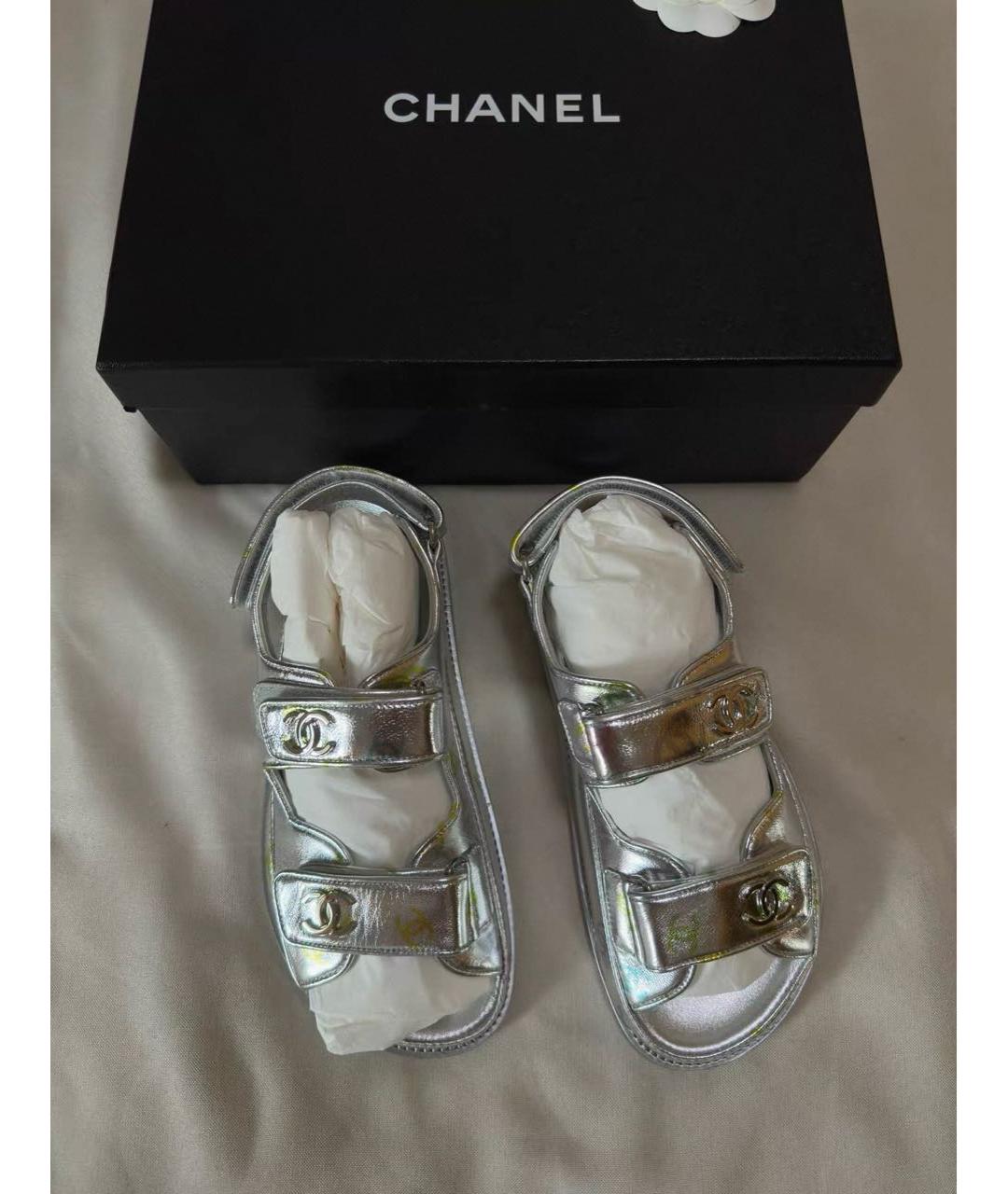 CHANEL Серебряные кожаные сандалии, фото 2