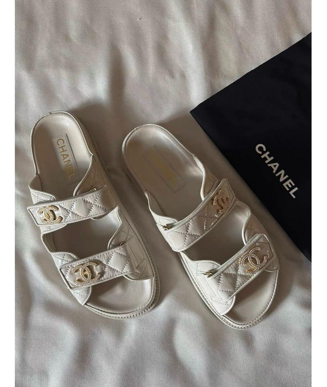 CHANEL Белые кожаные сандалии, фото 2