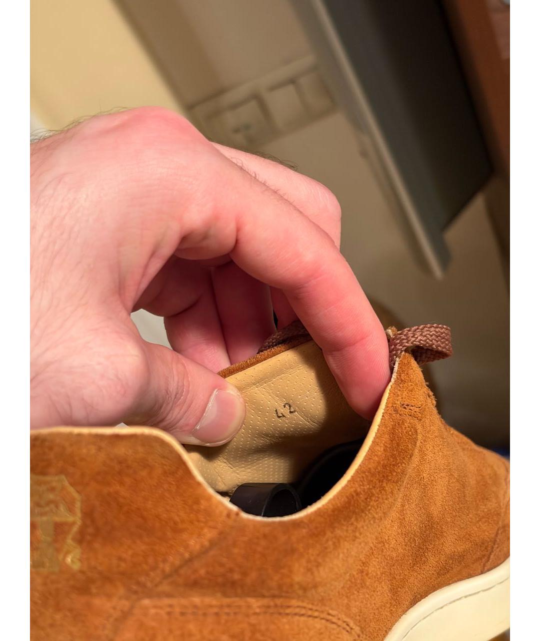 BRUNELLO CUCINELLI Горчичные замшевые низкие кроссовки / кеды, фото 7