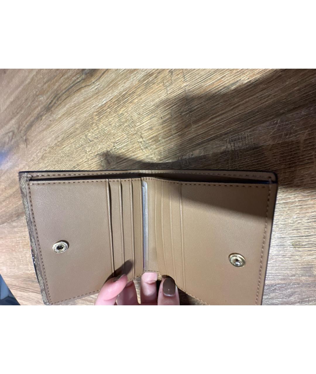 COACH Бежевый кожаный кошелек, фото 4