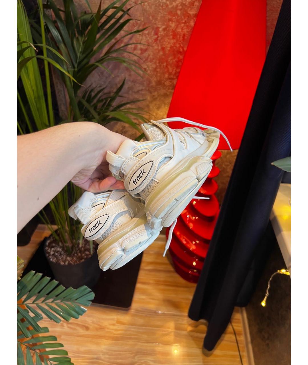 BALENCIAGA Белые кроссовки из искусственной кожи, фото 4