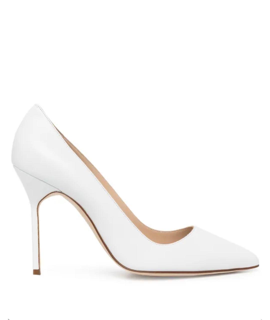 MANOLO BLAHNIK Белые туфли из лакированной кожи, фото 4