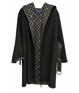 LOUIS VUITTON Пальто