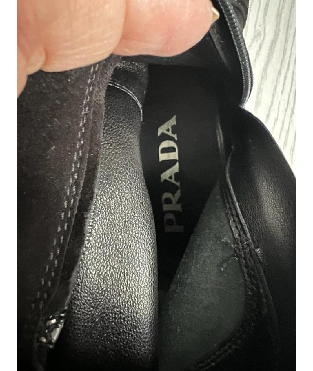 PRADA Черные замшевые сапоги, фото 5