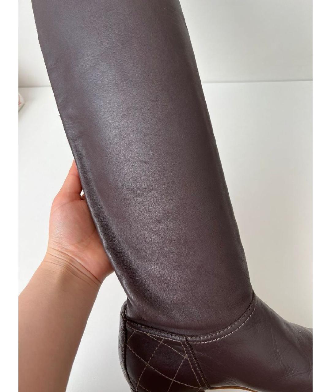 CHANEL Коричневые кожаные сапоги, фото 5