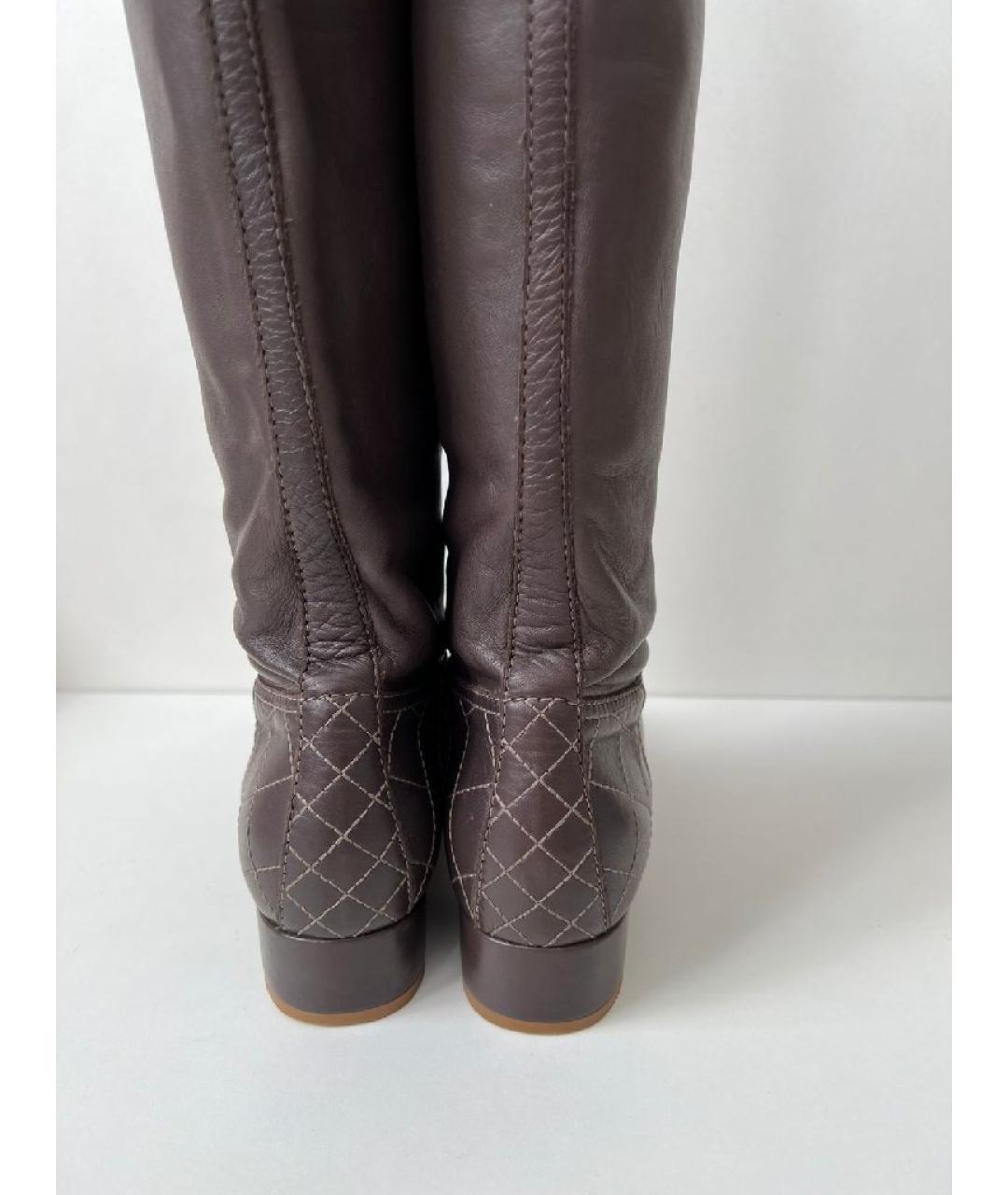 CHANEL Коричневые кожаные сапоги, фото 6