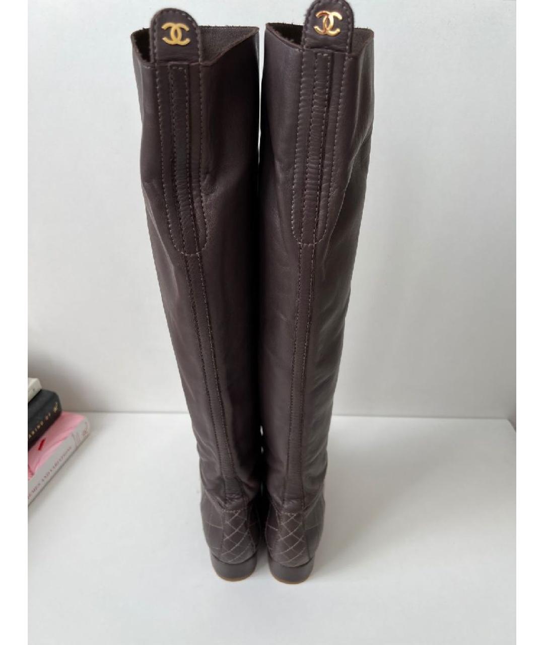 CHANEL Коричневые кожаные сапоги, фото 4