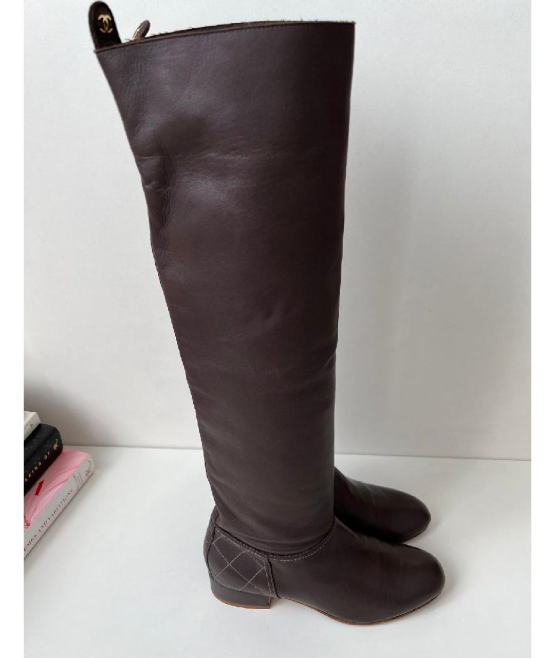 CHANEL Коричневые кожаные сапоги, фото 8
