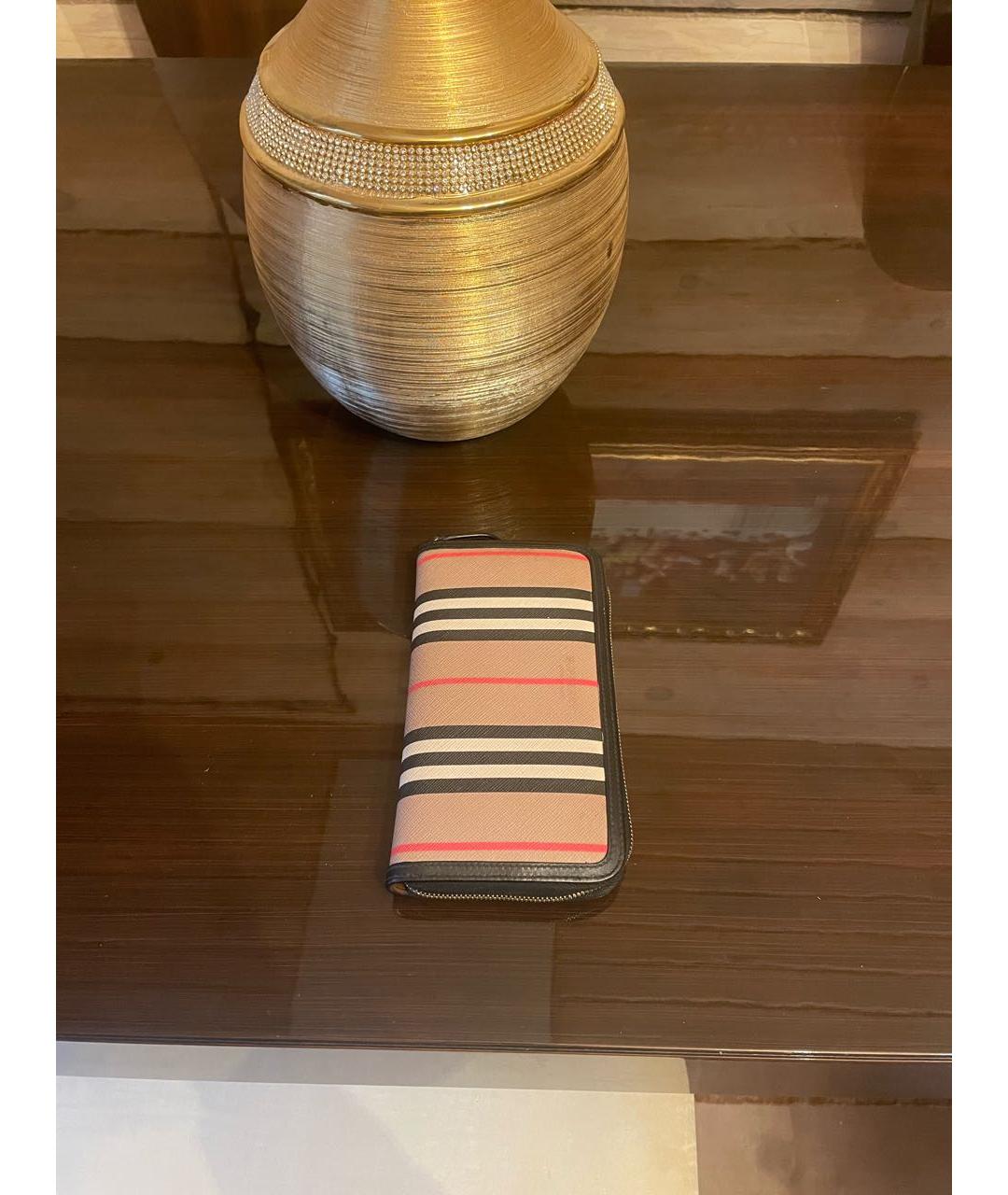 BURBERRY Бежевый кожаный кошелек, фото 5