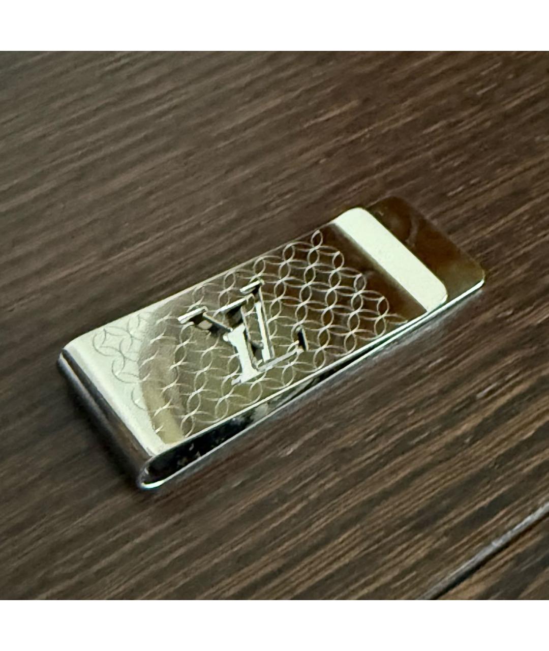 LOUIS VUITTON Серебрянный кошелек, фото 2