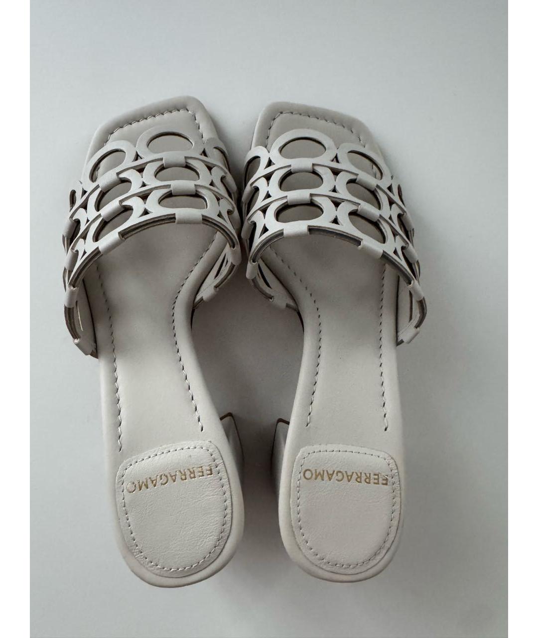 FERRAGAMO Белые кожаные босоножки, фото 3