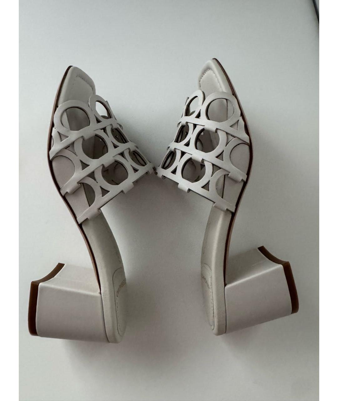 FERRAGAMO Белые кожаные босоножки, фото 8