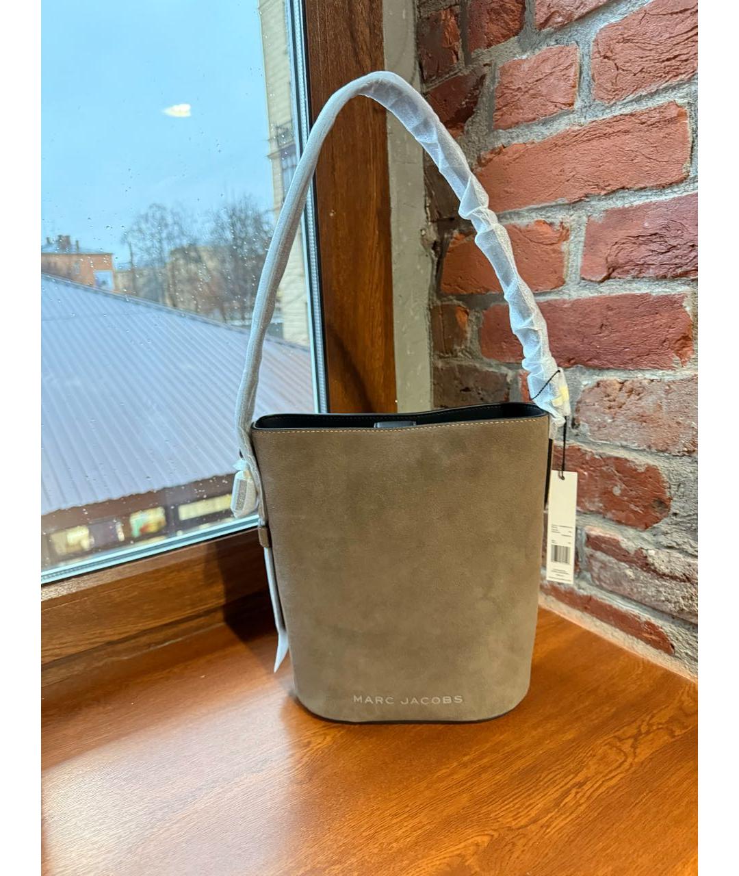 MARC JACOBS Антрацитовая замшевая сумка через плечо, фото 2